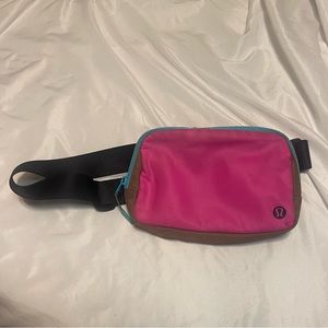 Lululemon belt bag
